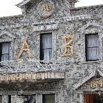 AC Kitchen and Lounge